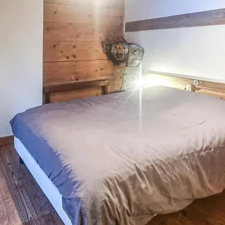 1 Bedroom Beautiful In Lhoumeau Feriehus *